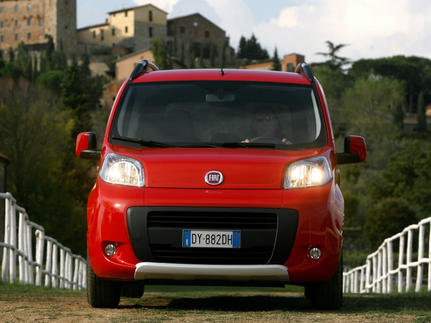 2009-11 Fiat Qubo Trekking (225)