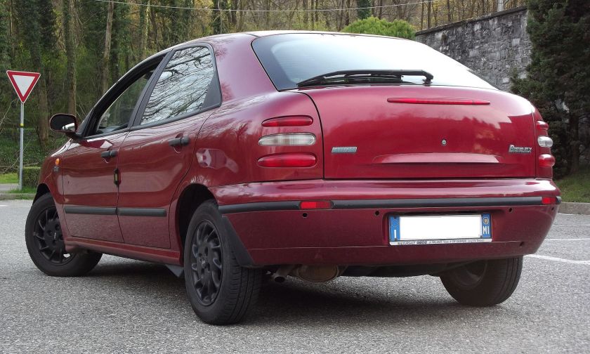 Fiat Brava rear