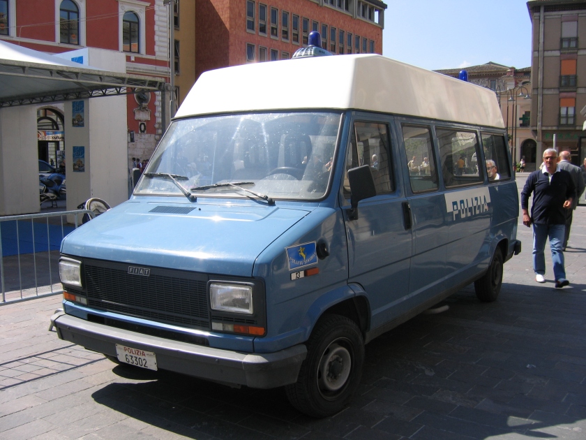 Fiat Doblo It police truck