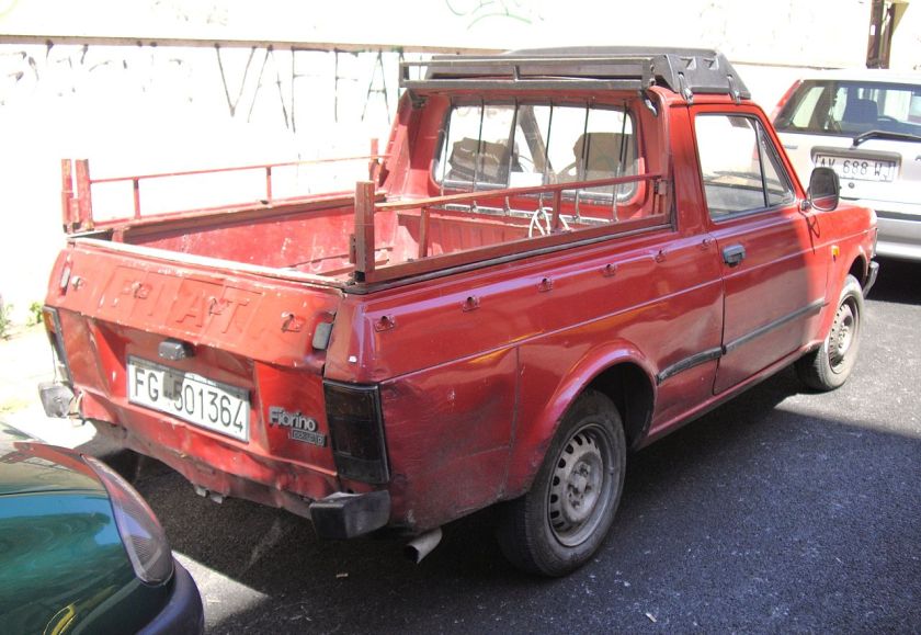 Fiat Fiorino pick-up rear