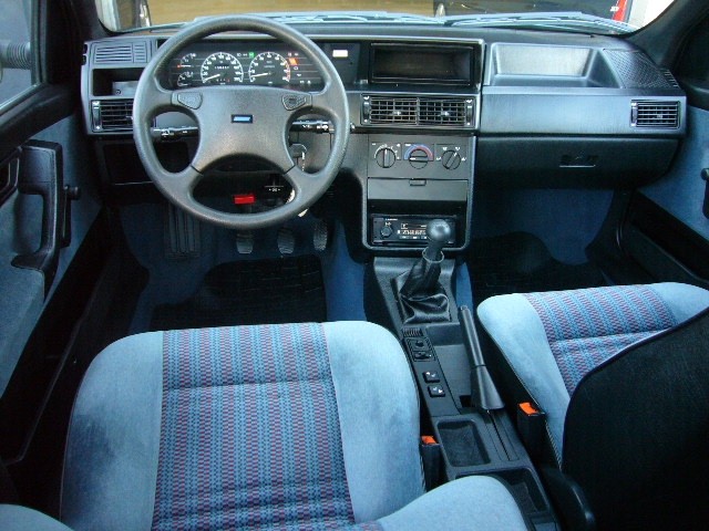 Fiat Tempra Interior and standard dashboard on S models