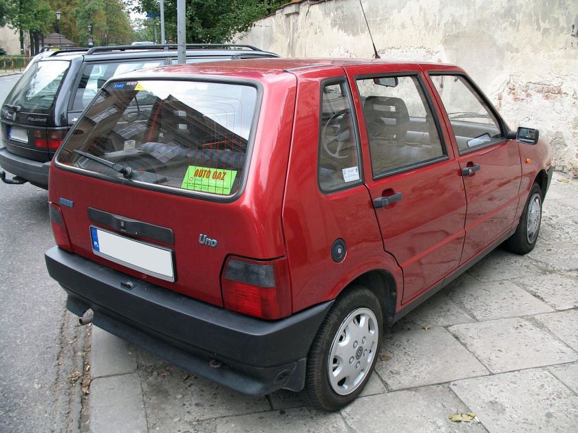 Fiat Uno II back 4d