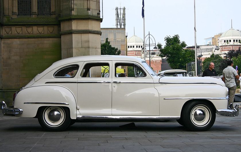 1946 Chrysler De Soto side