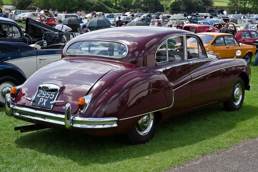 1960 Jaguar 3.8 Mk IX rear