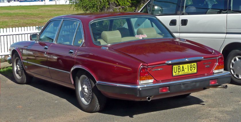 1983–86 Jaguar Sovereign 4.2 sedan (Australia)