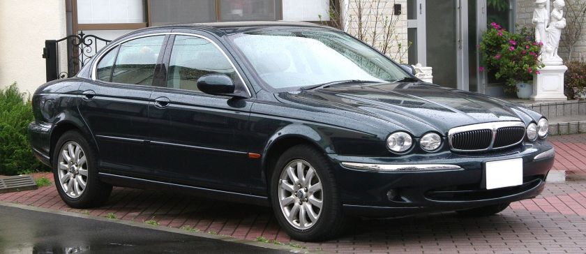 2002–2003 Jaguar X-Type saloon