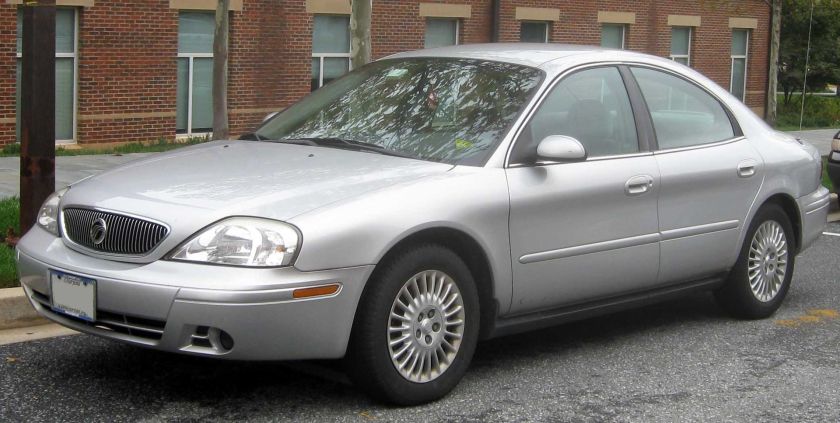2004–2005 Mercury Sable GS sedan