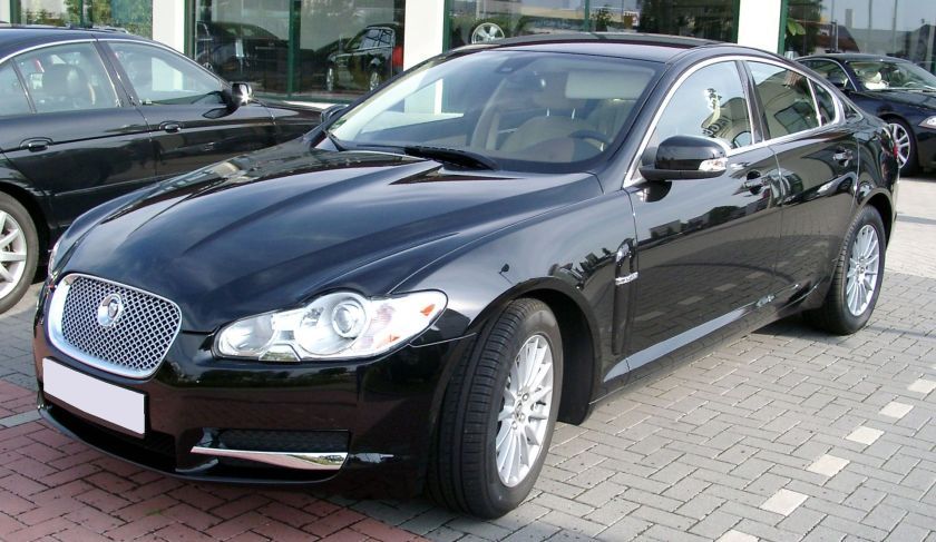 2008 Jaguar XF front
