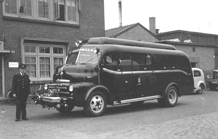 1949 Dodge Coe gebouwd door fa v Bergen Heiligerlee B-28923