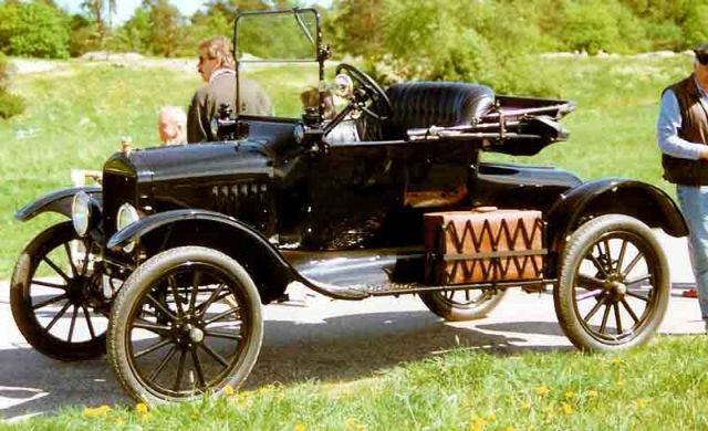 1917_Ford_Model_T_Runabout