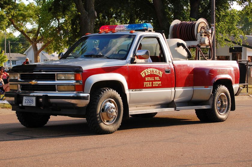 Chevrolet Silverado firetruck_at_Old_Settlers_Picnic,_Western,_Nebraska