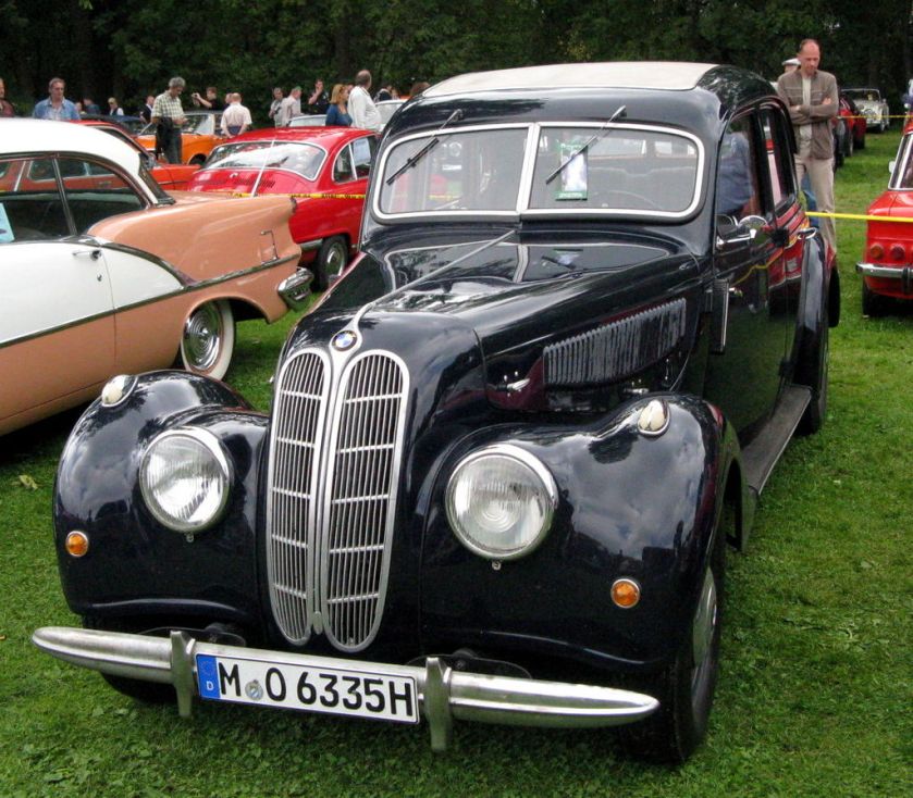 1939 BMW 335 01