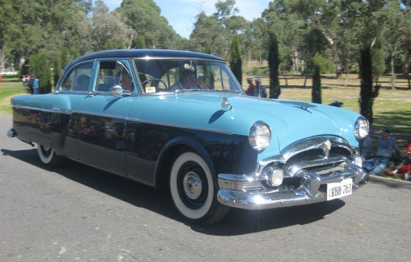 1954 Packard Clipper De Luxe Club Sedan