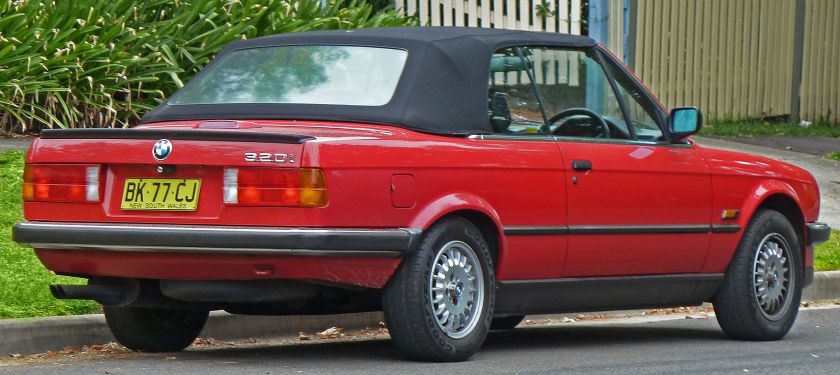 1988–1990 BMW 320i (E30) convertible (Australia)