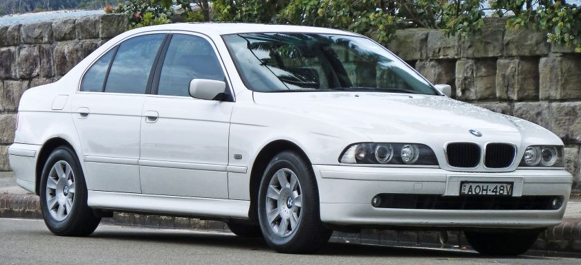2000-03 BMW 525i (E39) Executive sedan01