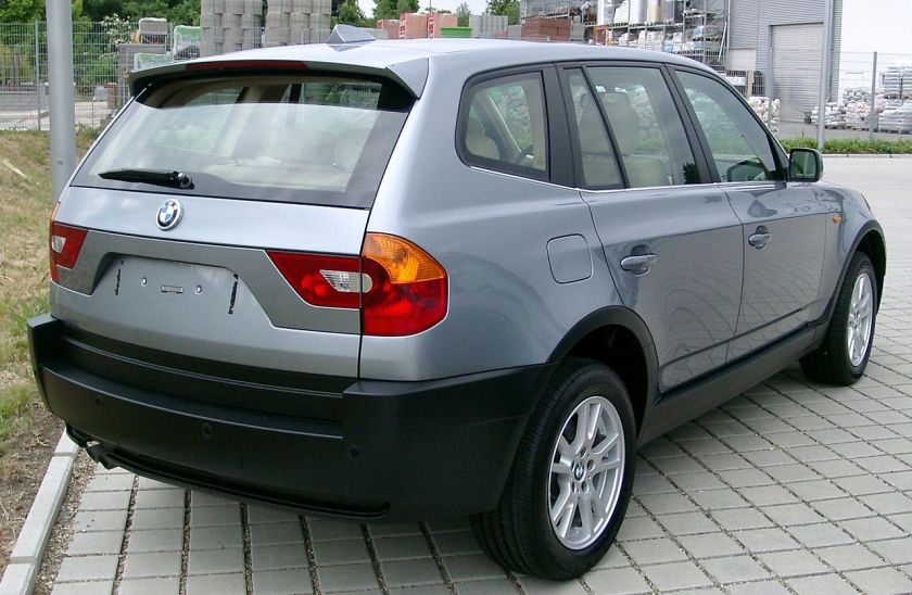 2003-06 BMW X3 rear