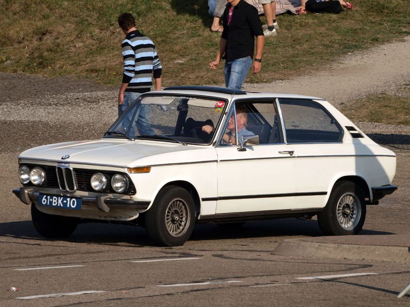 BMW 1802 Touring hatchback