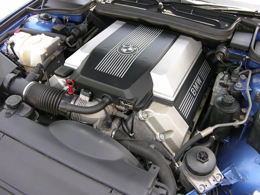 BMW 840 Ci Sport E31 M62 V8 engine