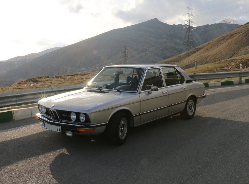 BMW E12, Front View