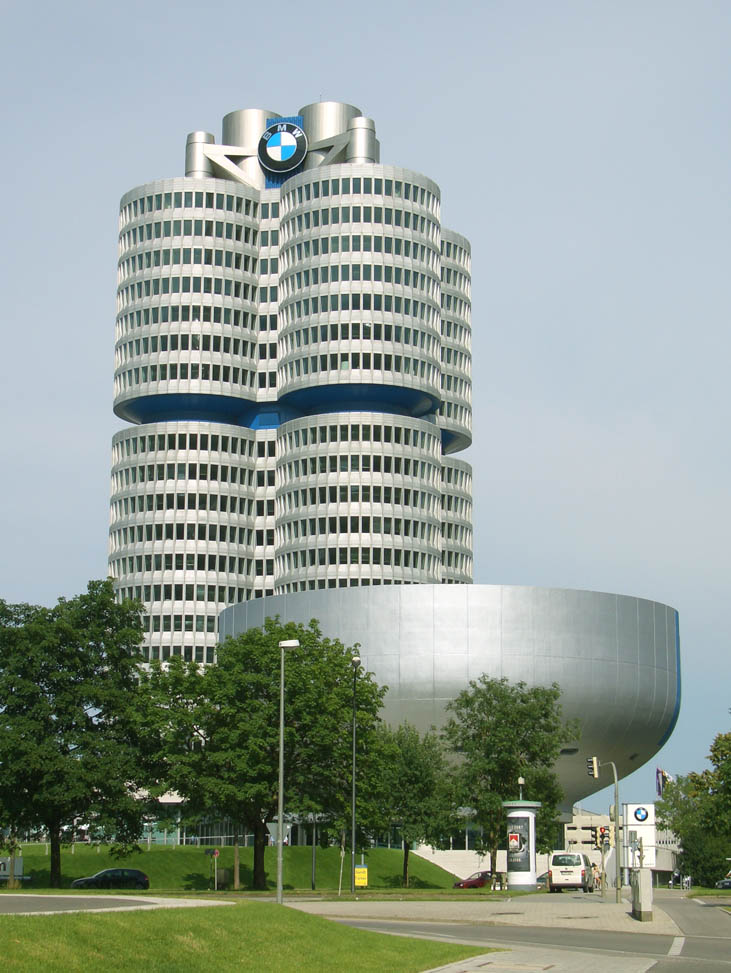 BMW-HQ