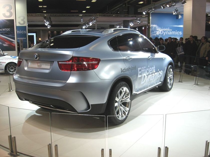 BMW X6-ActiveHybrid Rear-view