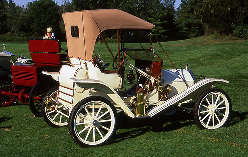 1910 Hupmobile Model 20 runabout