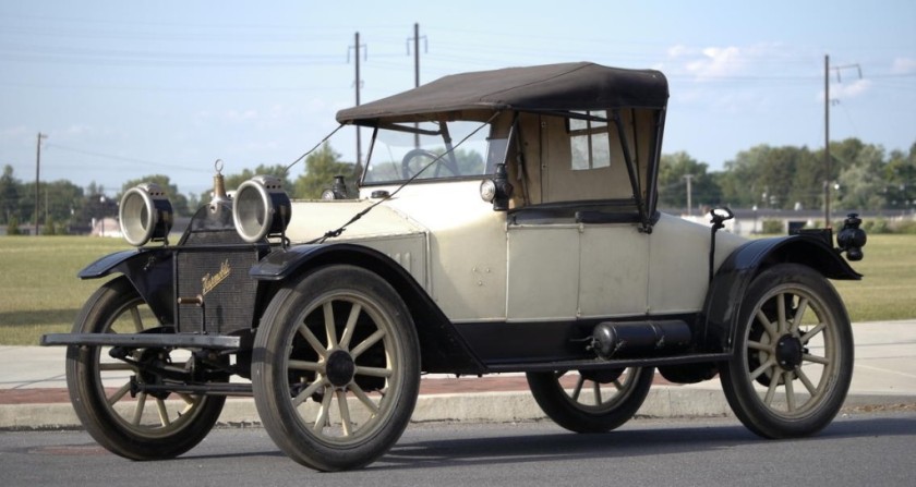 1913 Hupmobile Model 32 Two-Seater