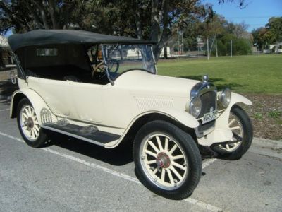 1921 Hupmobile model R