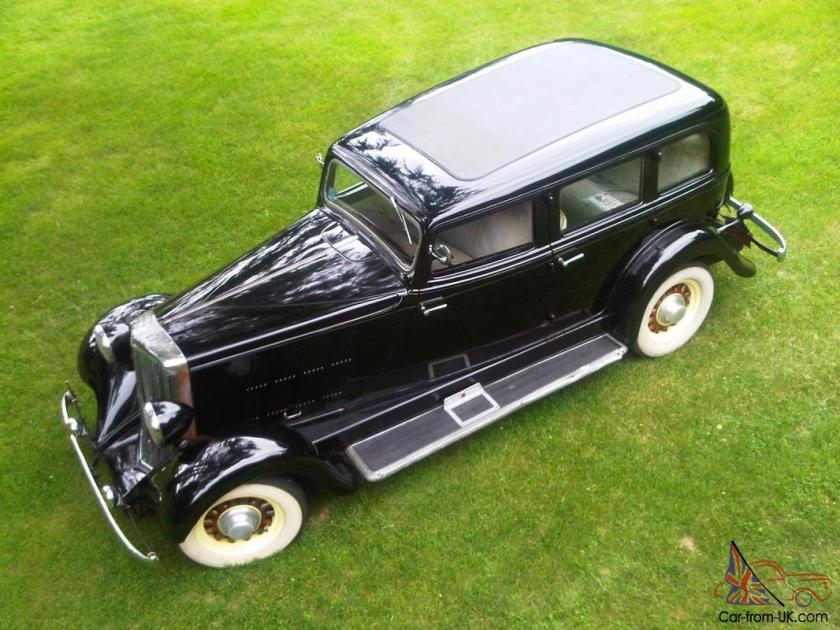 1933 Hupmobile KK321 4 door sedan