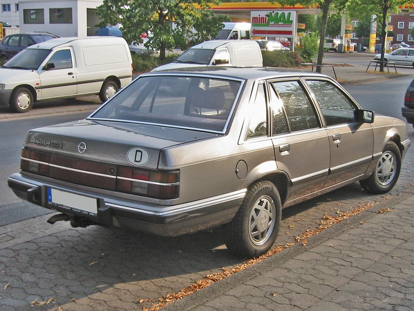 1982-86 Opel senator A2 rear