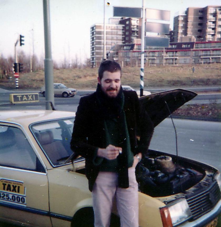 1982 Opel Rekord Diesel + Hot met taxipech over de Waalbrug in Nijmegen
