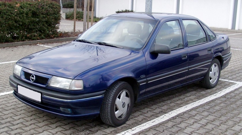 1992–1995 Opel Vectra A sedan