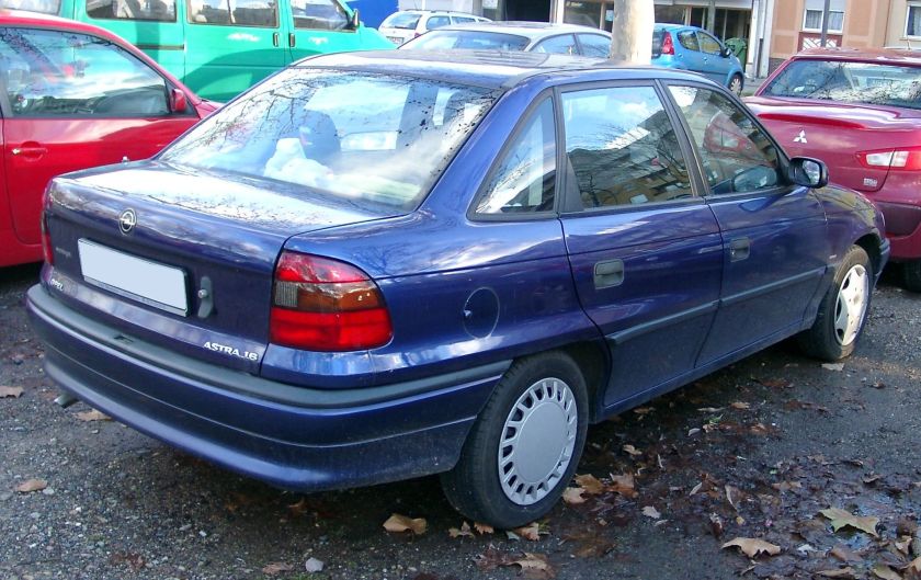 1993-98 Opel Astra F rear