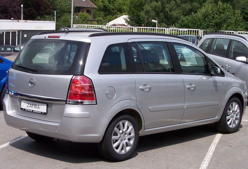 2005–11 Opel Zafira B rear