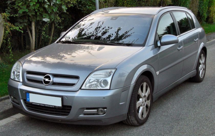 2009 Opel Signum front