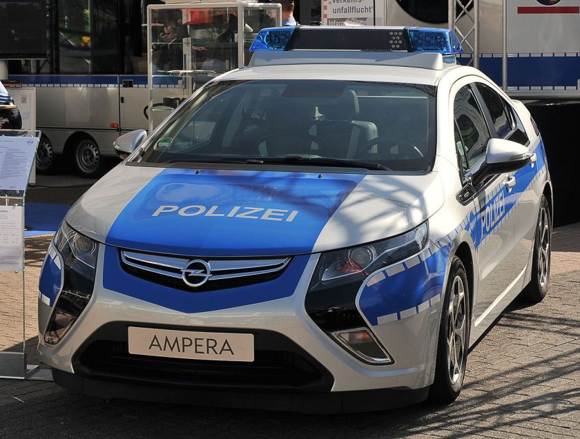 2011 Opel Ampera patrol car.