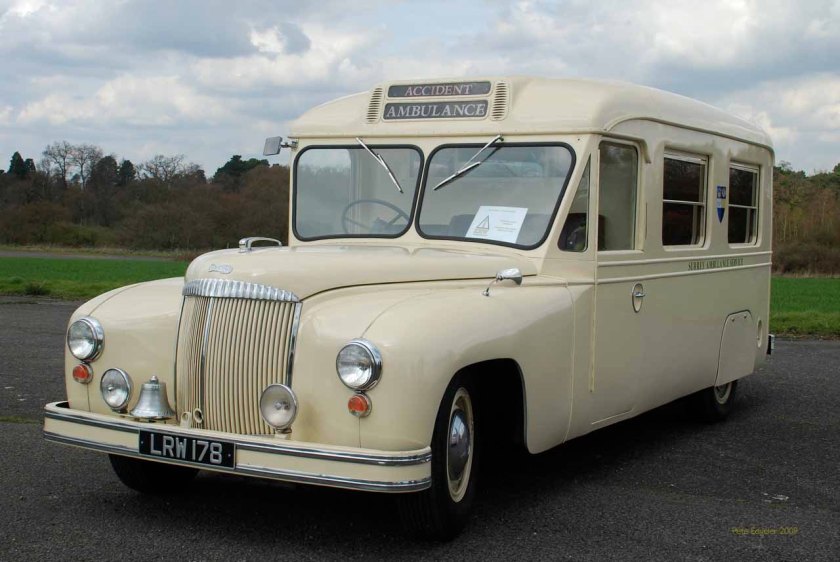 Photographed at Wisley Bus Rally, April 2009