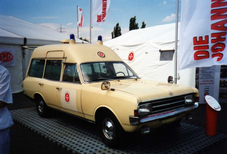 Opel Rekord Johanniter