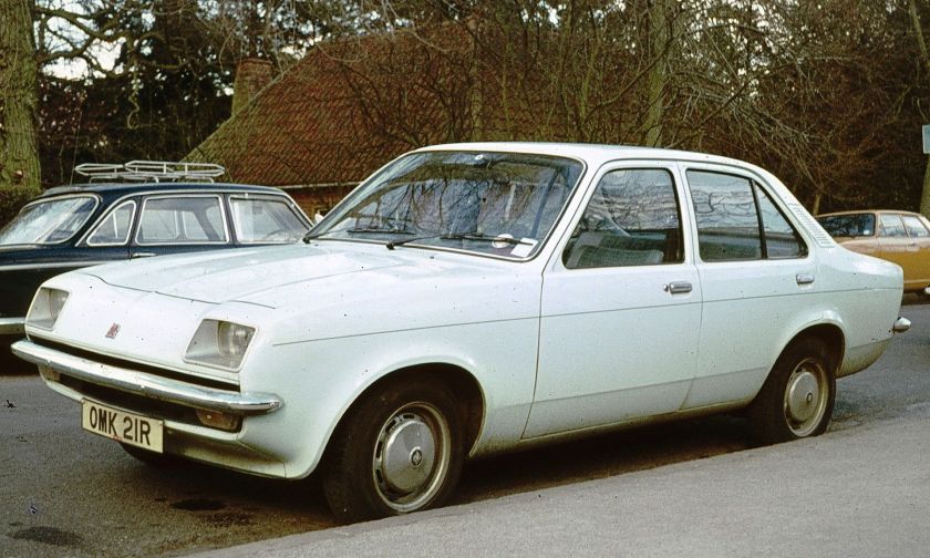 Vauxhall Chevette 4-door saloon (pre-facelift, without headlamp covers).