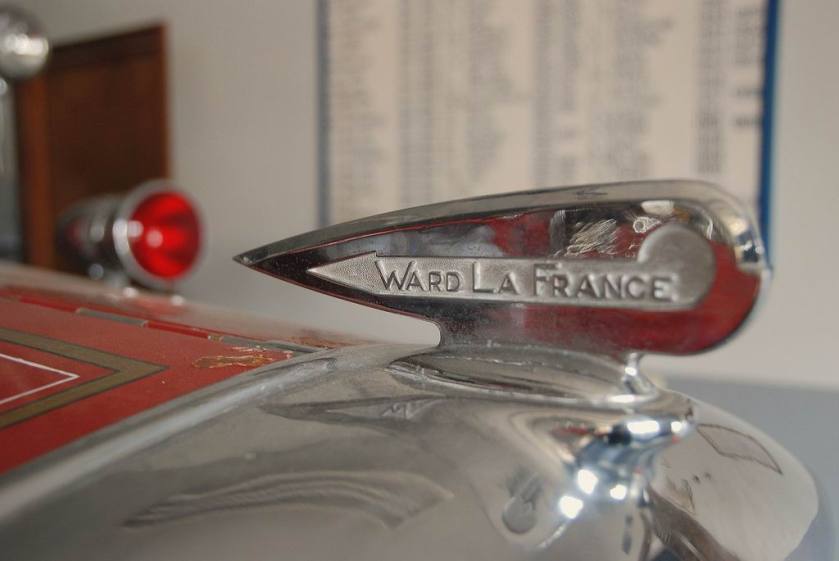1908 Ward LaFrance Chrome Radiator dop