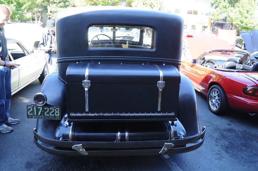 1931 Chrysler Imperial rear