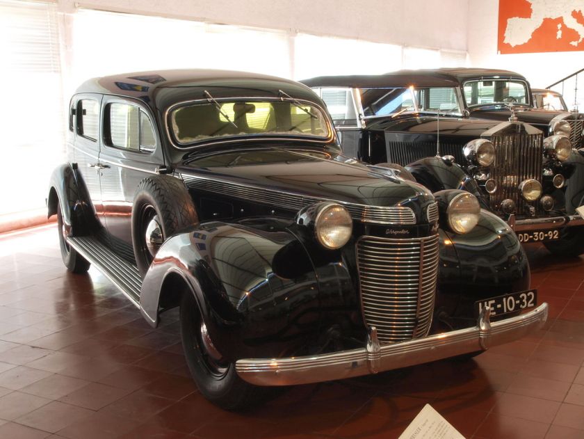 1937 Chrysler Imperial, 140hp, 5302cc, 130kmh-4