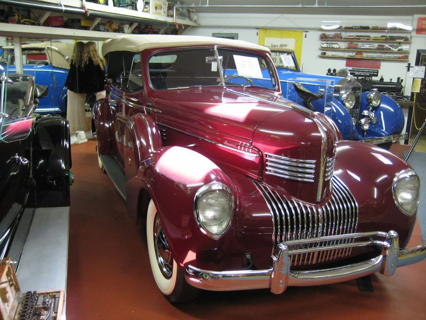 1939 Chrysler Imperial Custom phaeton