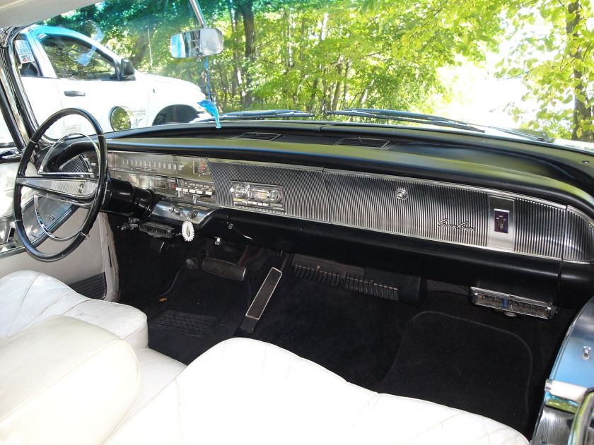 1964 Chrysler Imperial Crown interior Coupe