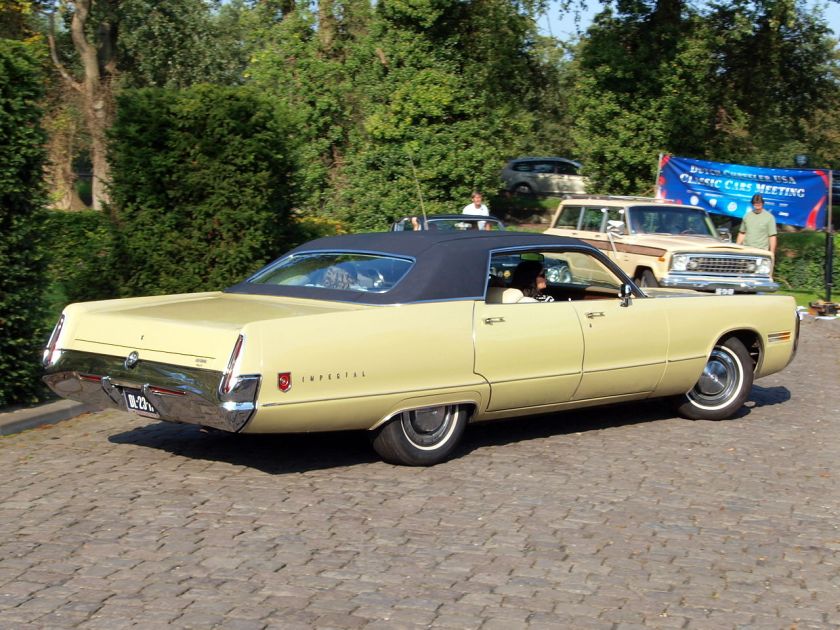 1972 Chrysler Imperial LeBaron-3