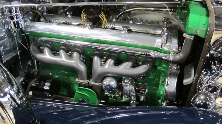 Duesenberg Model J engine