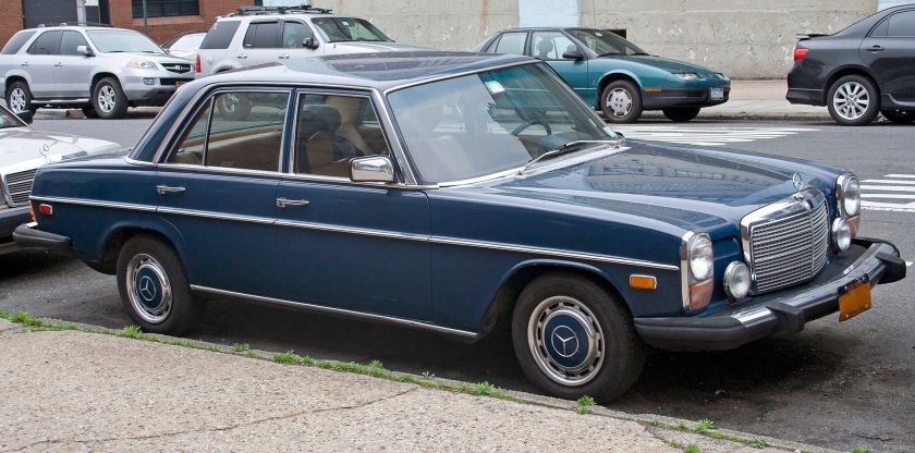 1975 Mercedes Benz W114 280, with US-spec bumpers and sealed-beam headlights