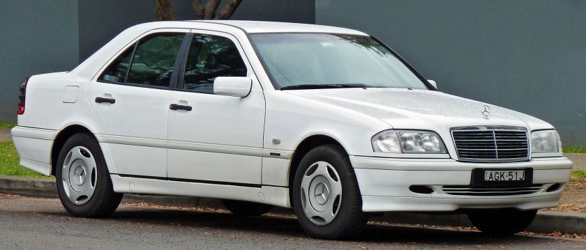 1997-00 Mercedes Benz C 200 (W202) Classic sedan 01