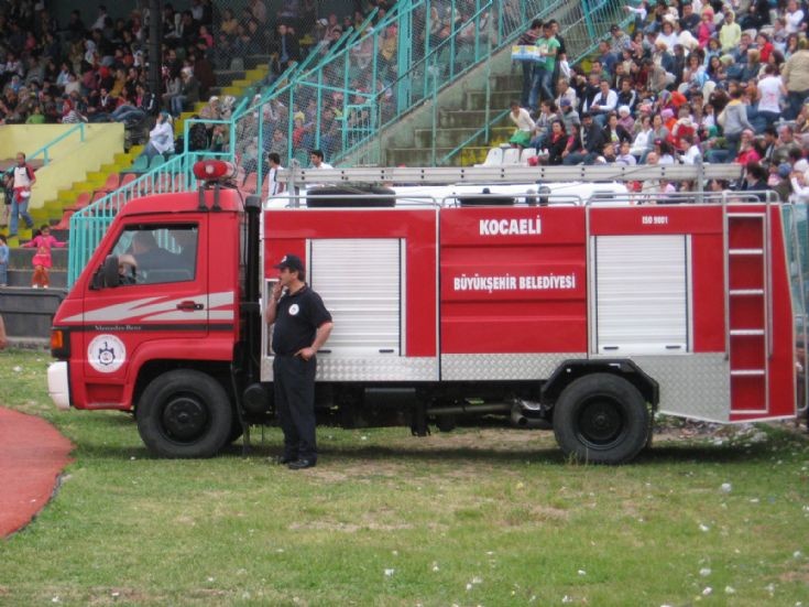 Mercedes Benz MB 800 Fire Truck in Izmit
