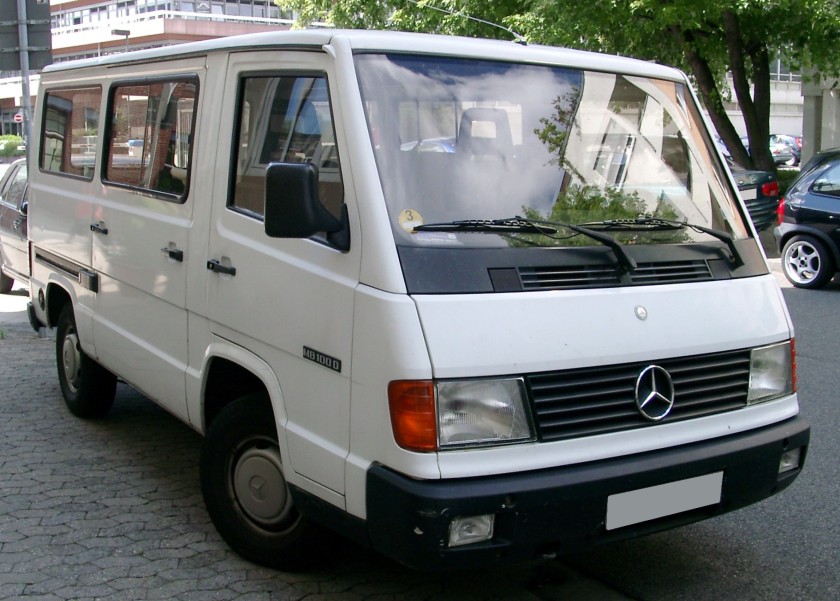 Mercedes Benz MB100